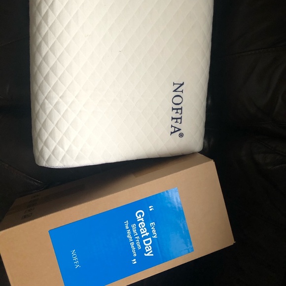 Memory Foam Pillows - Picture 8 of 8